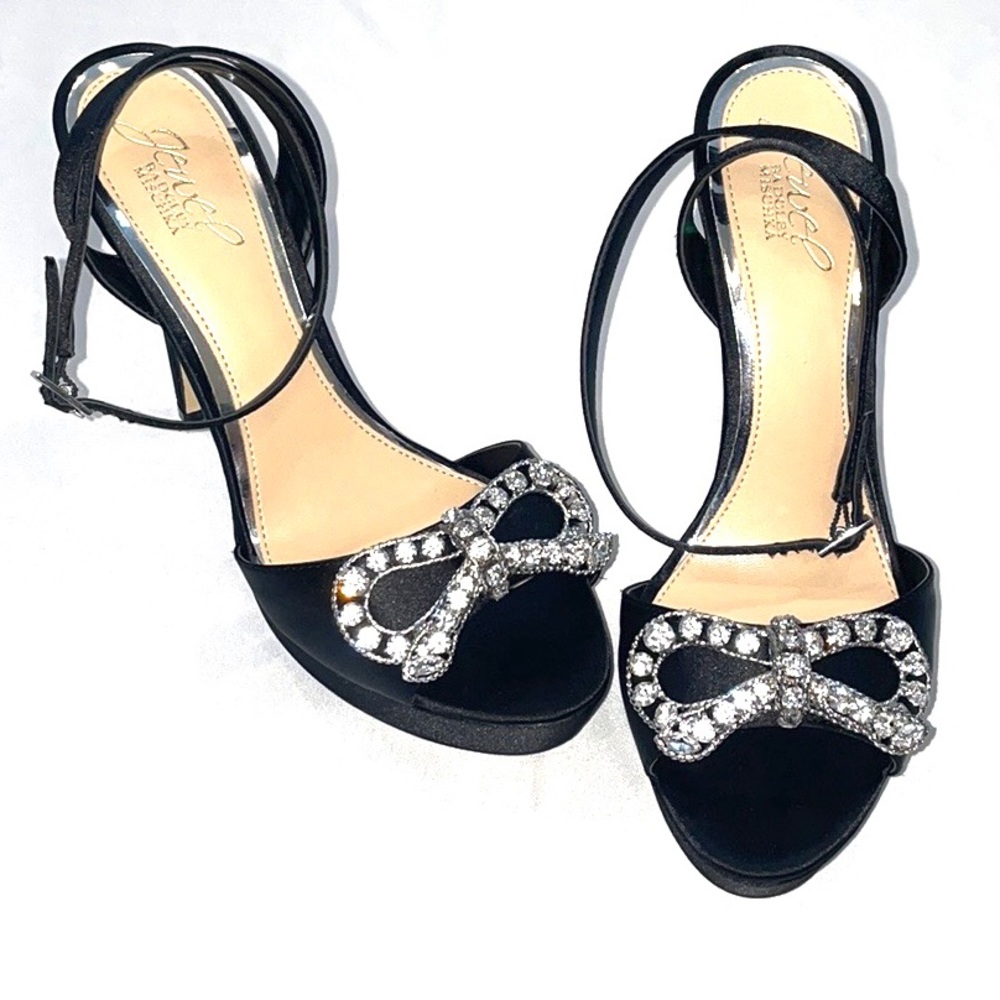 Jewel Badgley Mischka Satin Bow High Heel Size 8.5